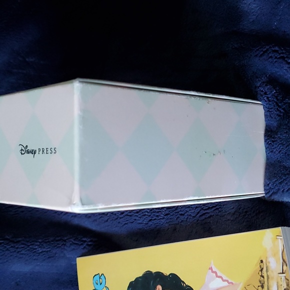 The Annette Mysterys Annette Funicello Disney Book Set - Picture 11 of 12